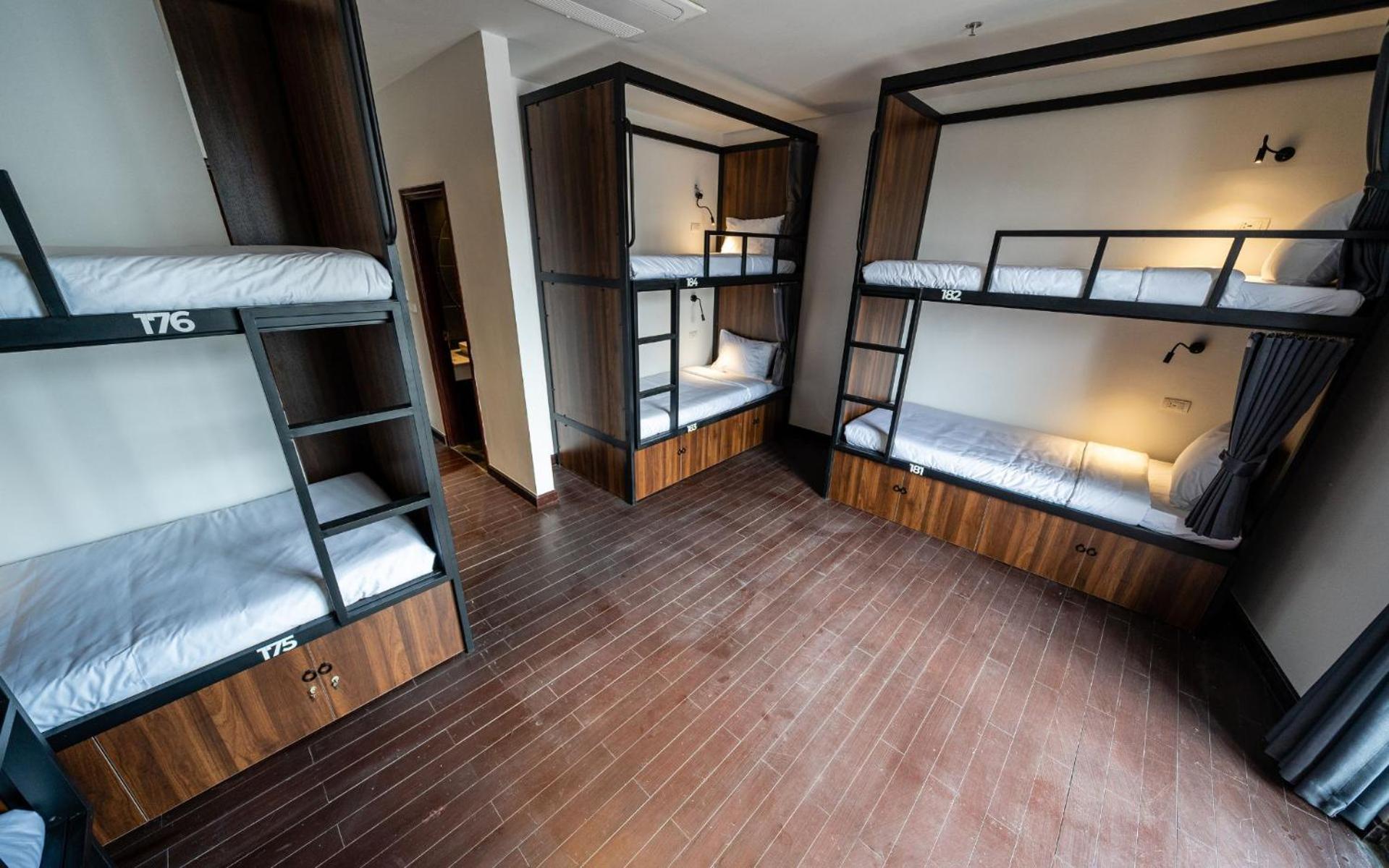 Mad Monkey Hanoi Hostel Zewnętrze zdjęcie