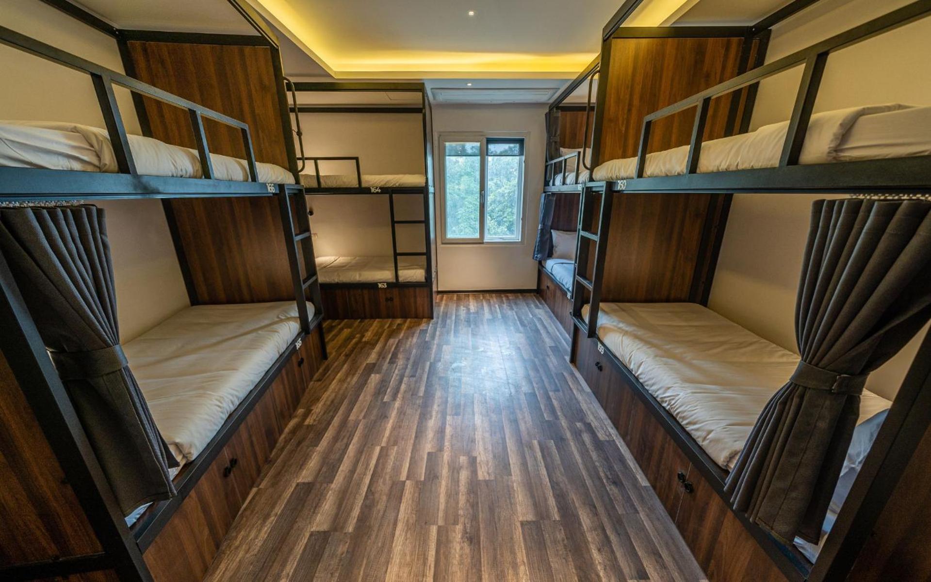 Mad Monkey Hanoi Hostel Zewnętrze zdjęcie