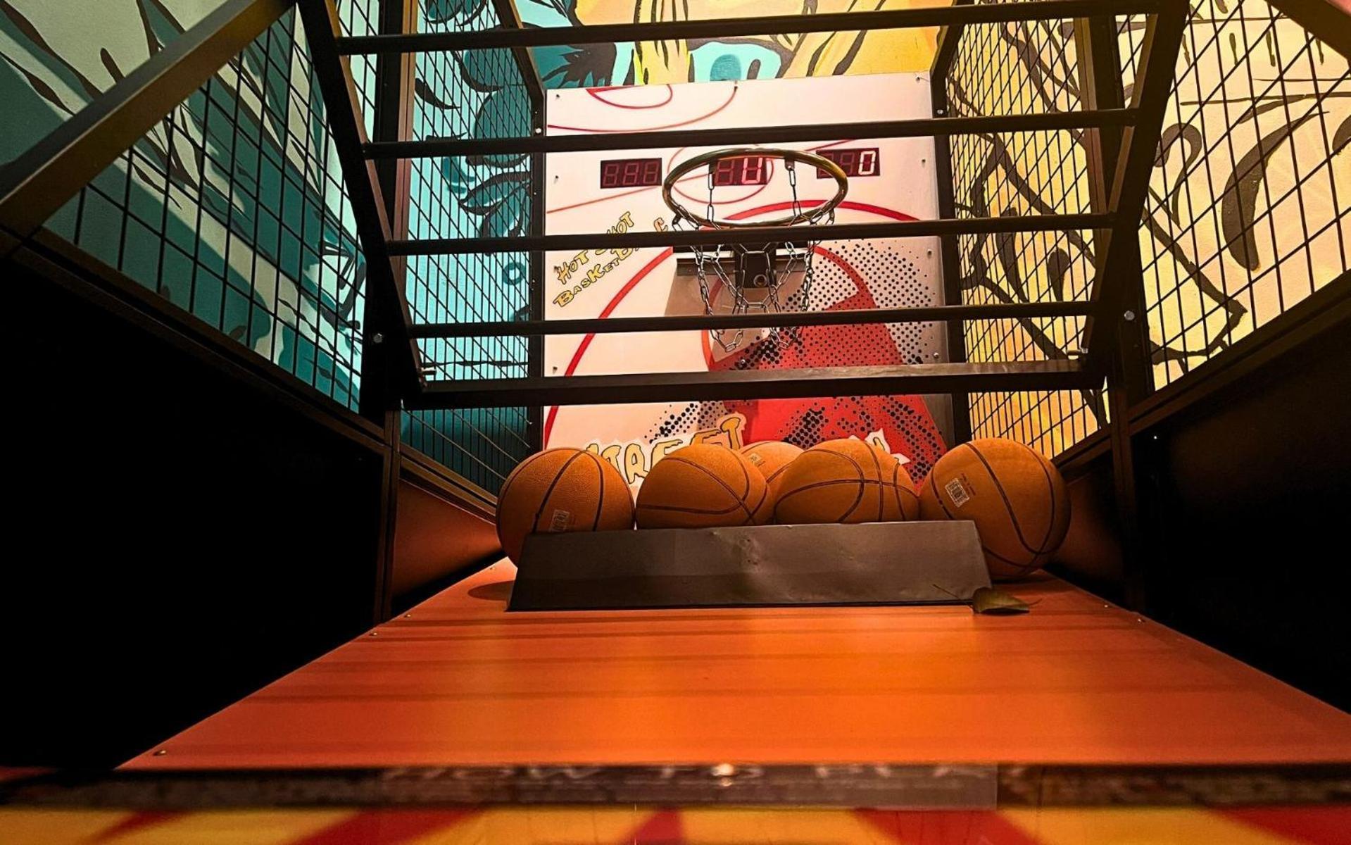 Mad Monkey Hanoi Hostel Zewnętrze zdjęcie